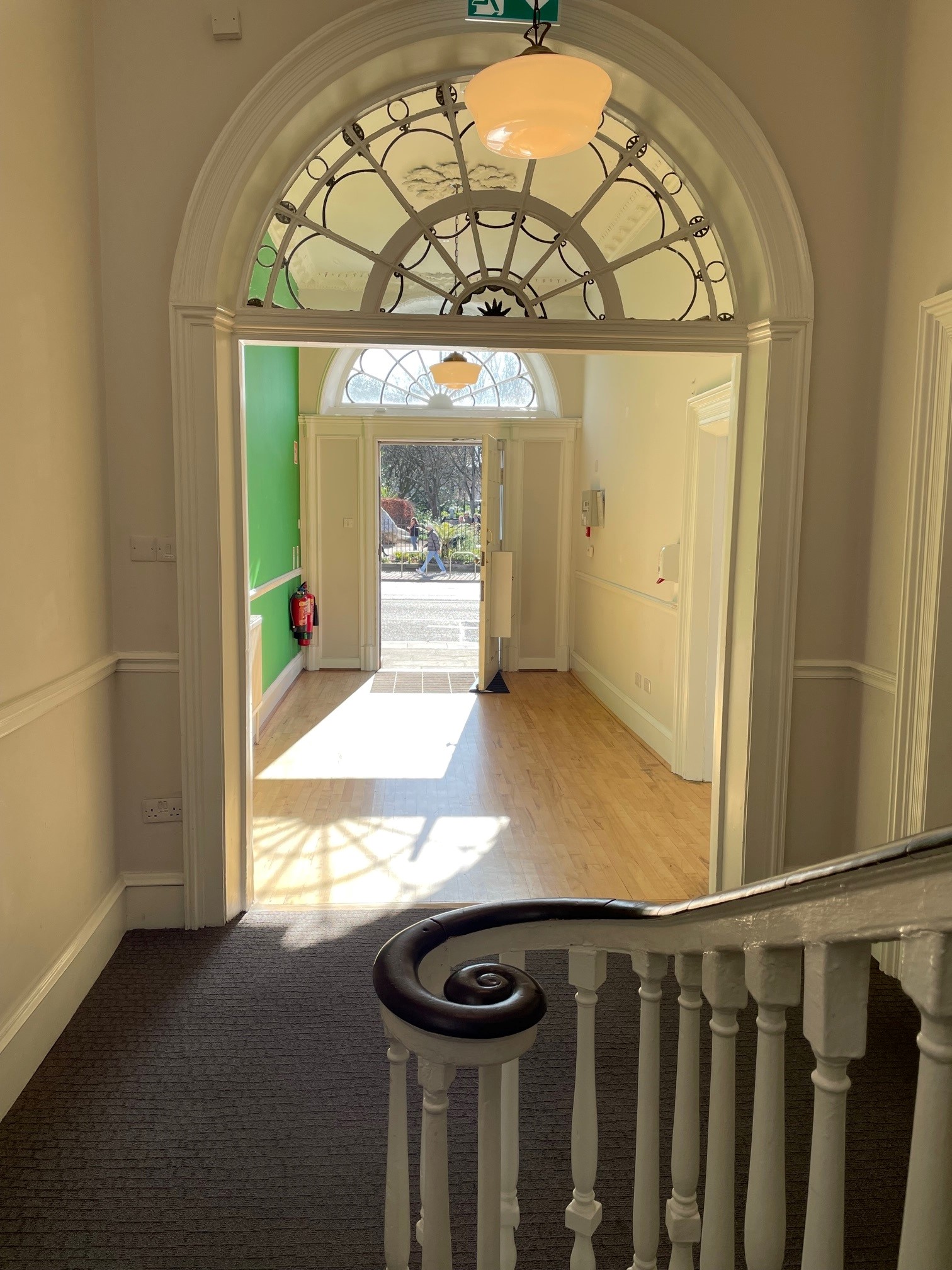 OHC_DUB__Entrance_Holmes_Institute_Dublin OHC_DUB__Entrance_Holmes_Institute_Dublin