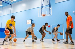 clayesmore_basket clayesmore_basket