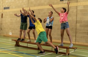 fulhamcross_4 fulhamcross_4
