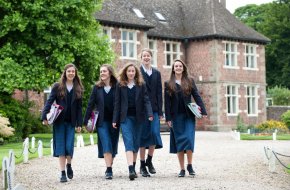 Moreton_Hall_1 Moreton_Hall_1